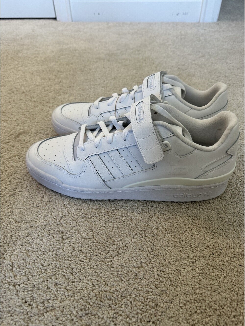 Adidas Originals Forum Low Men FTWWHT/FTWWHT/FTWWHT Men’s Size 13 (damaged Box)